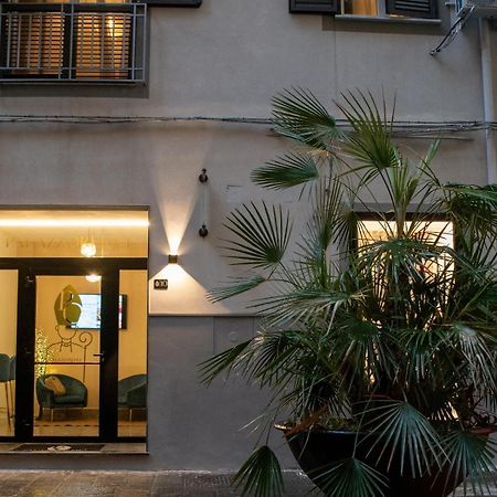 Palazzorefici Napels Buitenkant foto